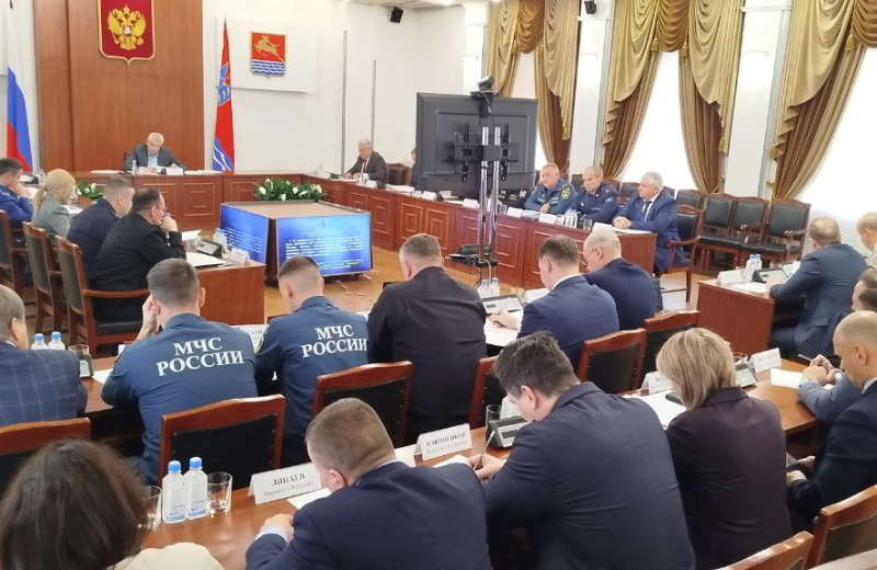 Губернатор Магаданской области Сергей Носов провел заседание антитеррористической комиссии по усилению защиты критически важных объектов