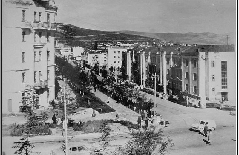 18 декабря 1949 года газета «Советская Колыма» опубликовала репортаж «На центральной магистрали»