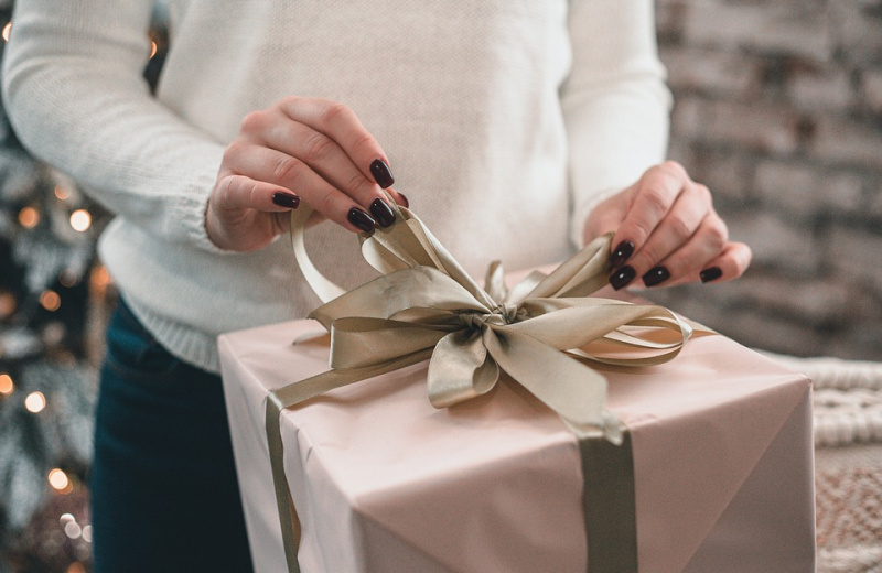 Магаданцы рассказали о самых желанных подарках на Новый год