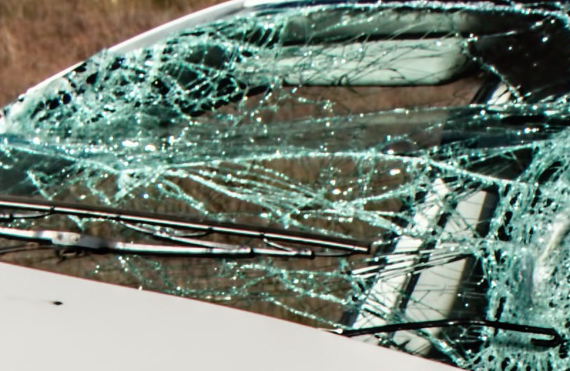 За повреждение чужого имущества из хулиганских побуждений житель Магадана приговорен к принудительным работам