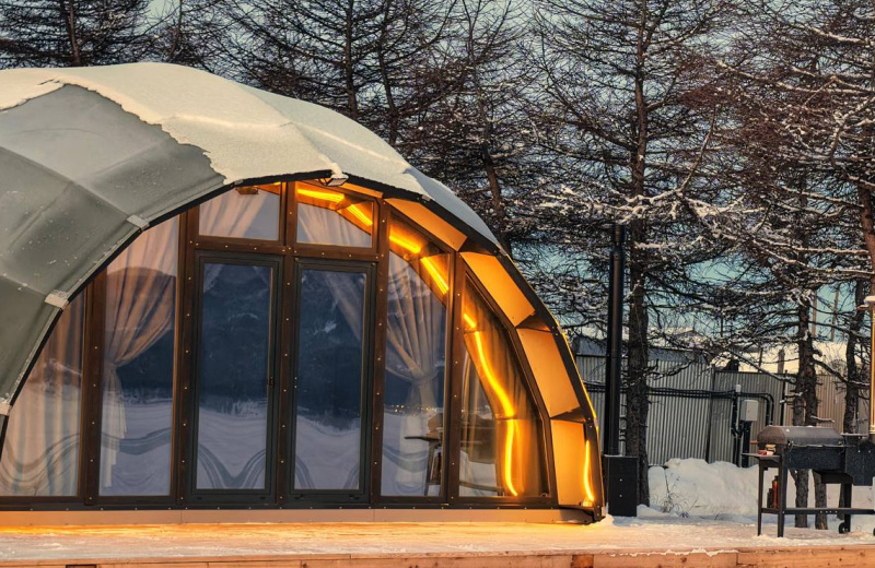 Глэмпинг «На краю света» открылся в Магаданской области в рамках национального проекта «Туризм и гостеприимство»