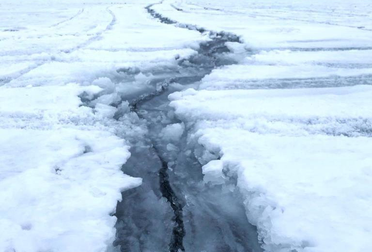 Осторожно! Тонкий лед!