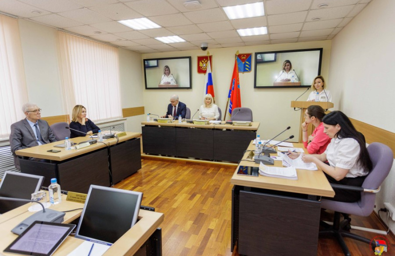 Комитет по государственному строительству и местному самоуправлению рассмотрел 9 вопросов