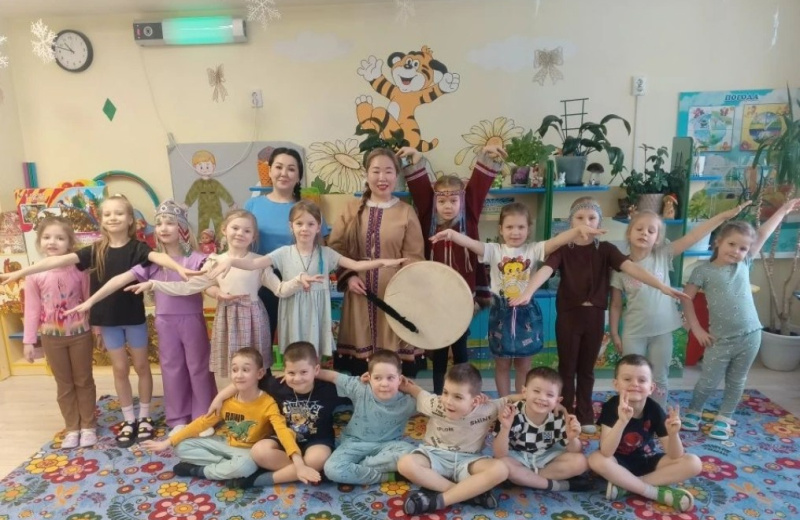 Год единства народов России: парк «Дюкча» познакомил дошкольников с культурой Севера