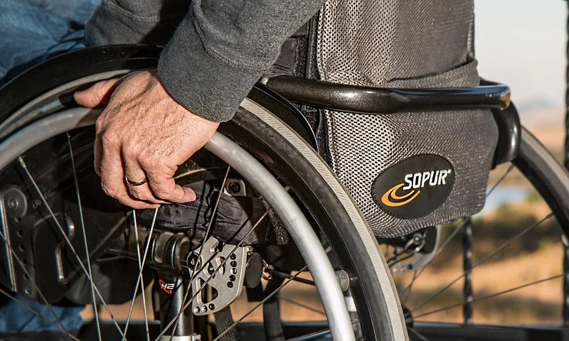 Более 200 электронных сертификатов на технические средства реабилитации оформило ОСФР по Магаданской области с начала 2026 года