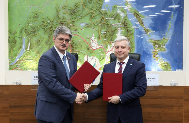 Магаданская областная Дума и Законодательная Дума Хабаровского края объединяют усилия в законотворчестве