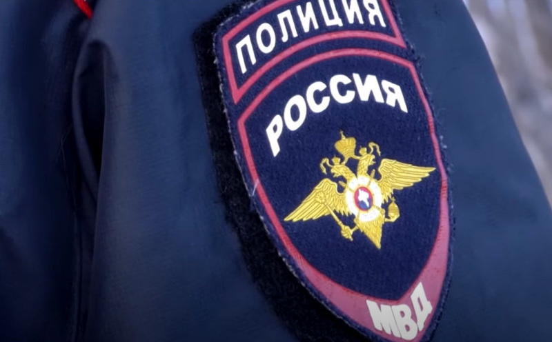 В Магадане полицейские установили 44-летнюю женщину, угнавшую внедорожник у своего знакомого