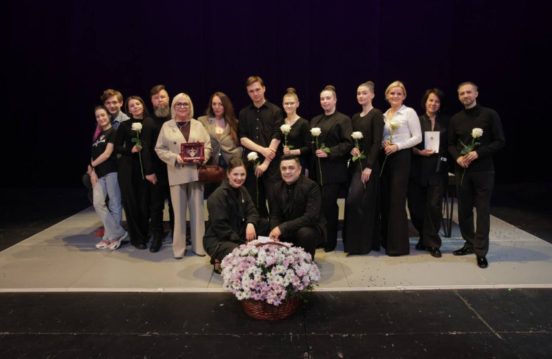 Магаданский музыкальный и драматический театр представил спектакль «Кукольный дом» на сцене «Мастерской «12» Никиты Михалкова»