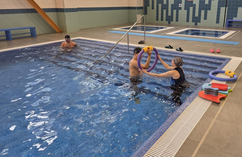 Плавание помогает колымским участникам СВО восстанавливаться и возвращаться к активной жизни