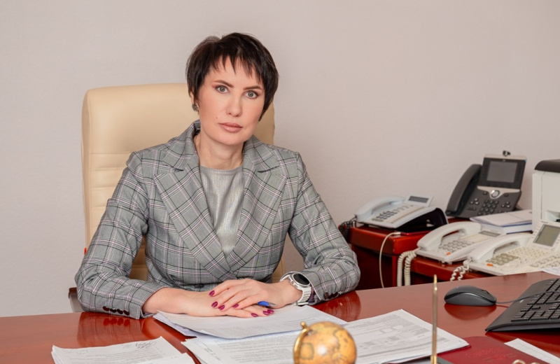 Мэр Магадана Лариса Поликанова: Ваш труд – это особое призвание, основанное на милосердии, душевной щедрости и высоком профессионализме