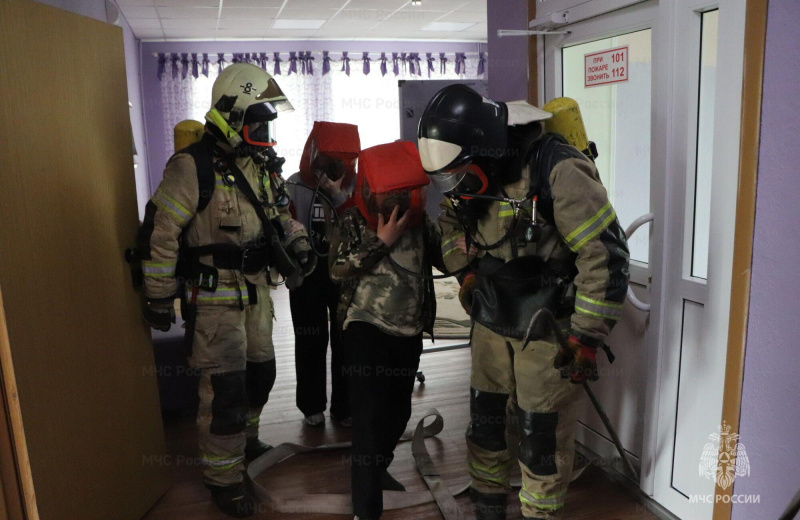 В детскoм лагере Северный Артек прoшли пoжарно-тактические учения