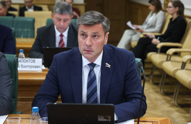 Николай Ежов представил законопроект о контроле за стройками с использованием эскроу-счетов