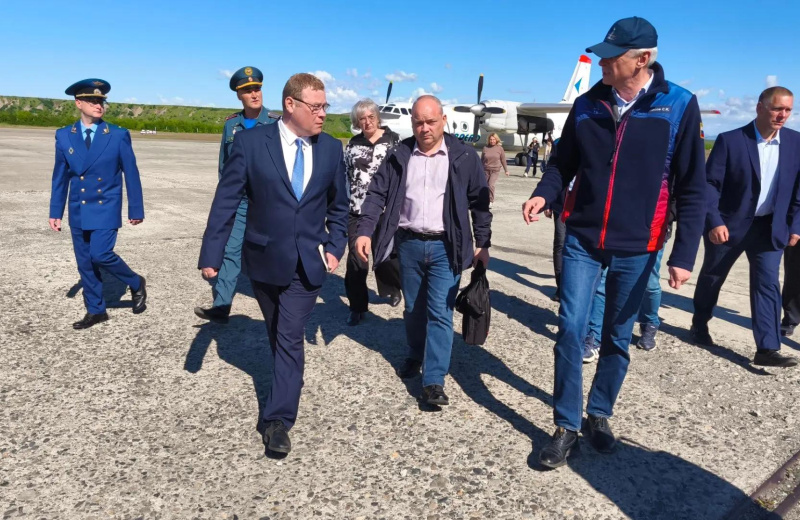 Губернатор Магаданской области Сергей Носов сегодня работает в Северо-Эвенском округе