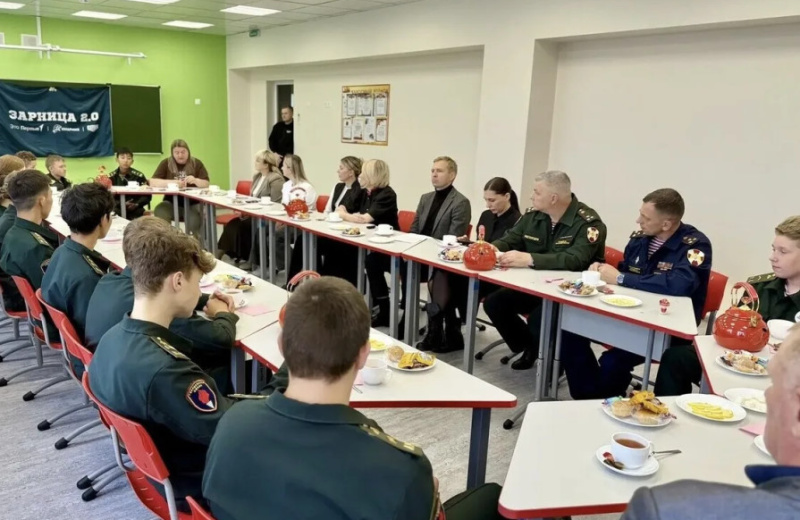 В Магадане росгвардейцы поздравили подшефных кадет с блестящей победой в "Зарнице 2.0"