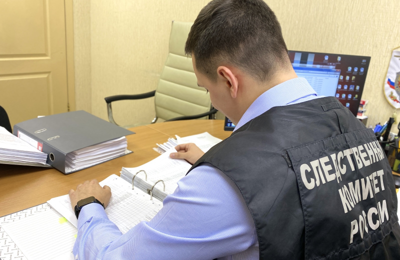 Житель Магадана предстанет перед судом за покушение на дачу взятки и приобретение поддельного водительского удостоверения