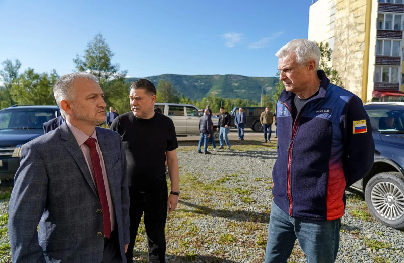 Губернатор Магаданской области Сергей Носов с рабочим визитом посетил Хасынский округ