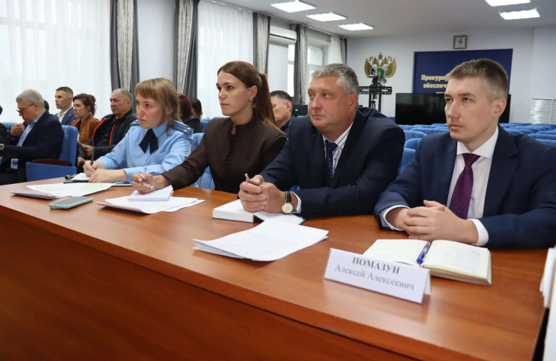 В преддверии отопительного периода в прокуратуре Магаданской области проведено совещание с главами муниципальных округов