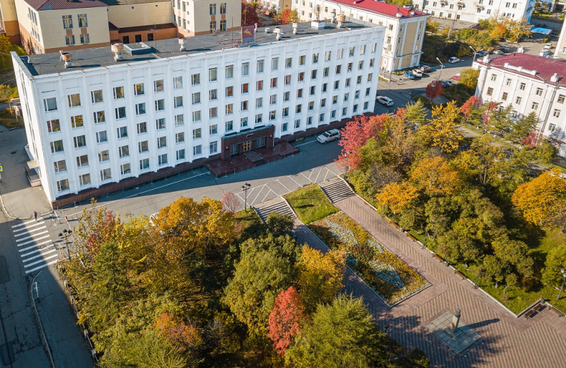 Прием граждан по личным вопросам проведут заместители мэра Магадана в октябре