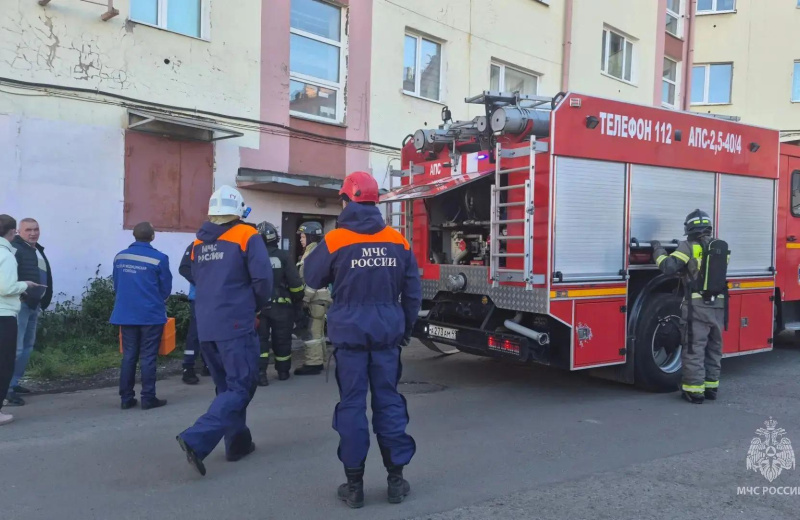 За одно утро пожарные дважды выезжали на сообщения о подгорании пищи
