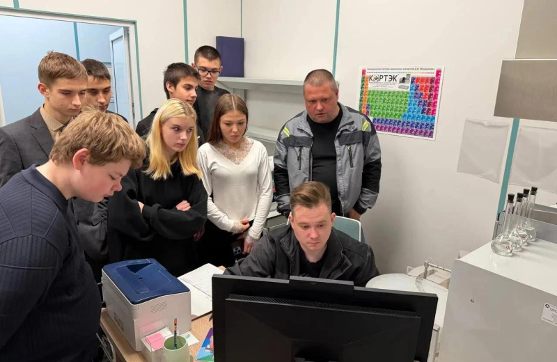 Школьники Магадана познакомились с работой лабораторного комплекса «Сила Недр»