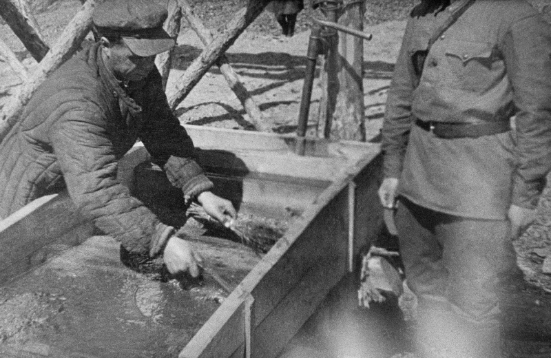 20 октября 1945 года среди бригад приисков широко развернулось предоктябрьское соревнование.